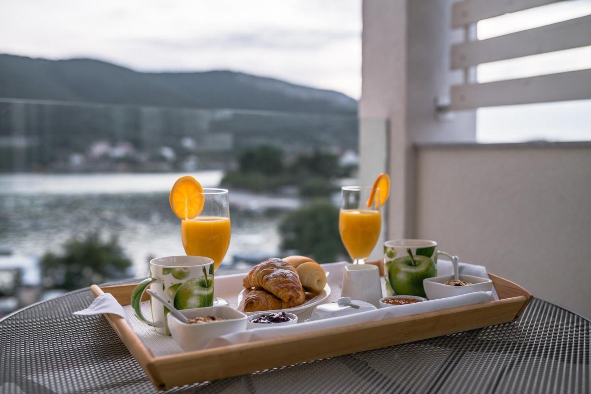 Apartments Holidays Roko Grebaštica エクステリア 写真
