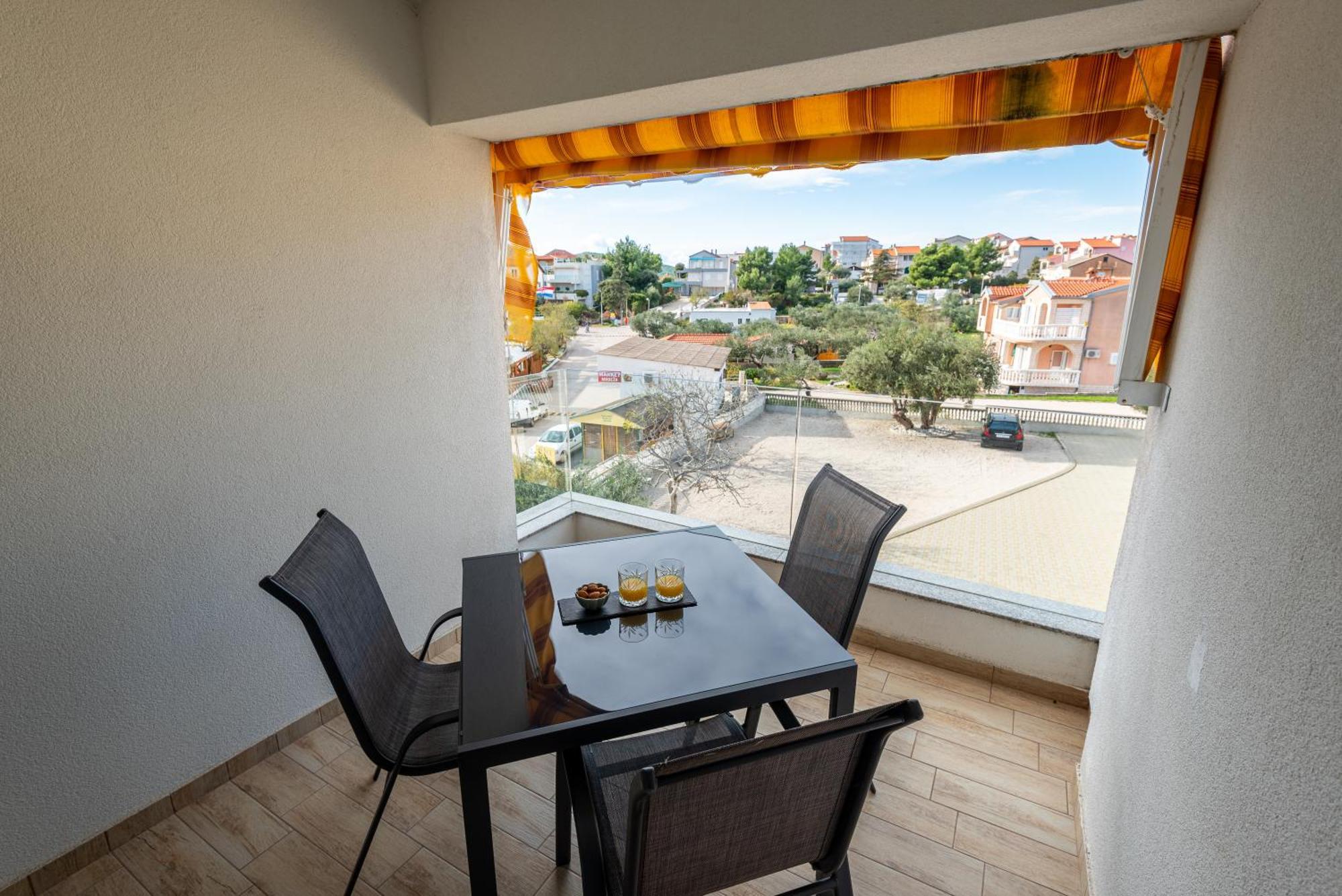 Apartments Holidays Roko Grebaštica 部屋 写真