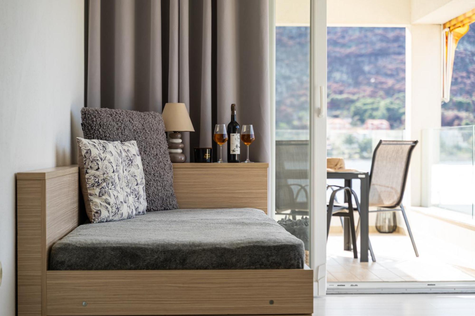 Apartments Holidays Roko Grebaštica 部屋 写真